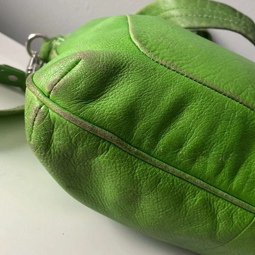 Marc Jacobs Soft Kelly Green pebbled leather bag - Picture 6 of 9